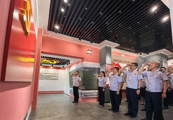 无锡市税务局:砥砺前行 高质量推进中国式现代化税务实践1.jpg